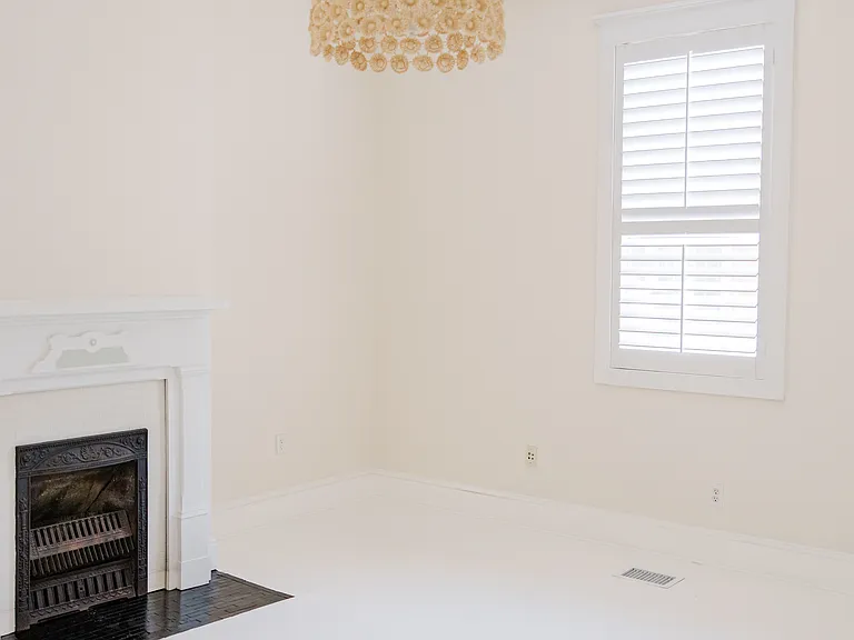 222 N Spring St — Photo 10