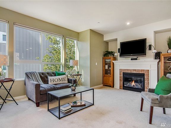 3rd image of 1760 24th Ave NE