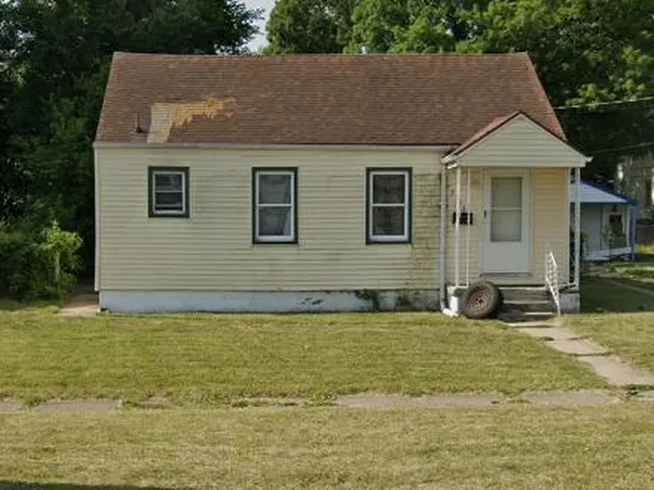 2714 Elwood Ave, South Bend, IN 46628