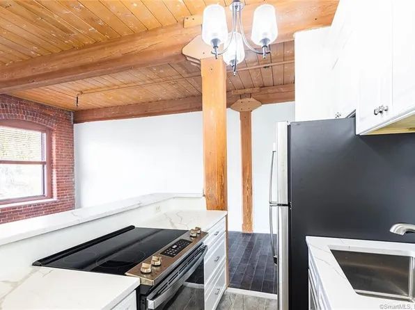 222 Williams Street East #222, Glastonbury, CT 06033