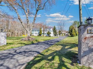 210 Manor Hill Rd, Stratford, CT 06614