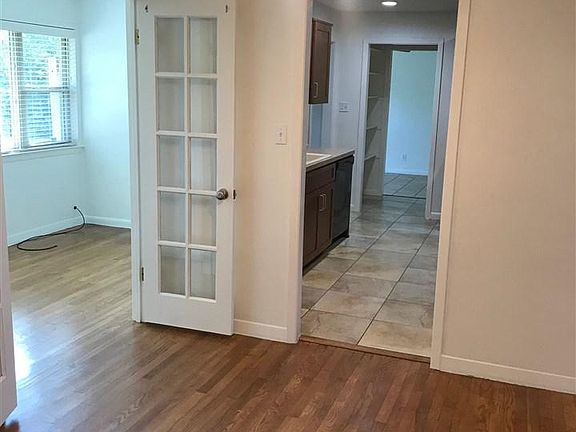 4th image of 1303 Buchanan Dr