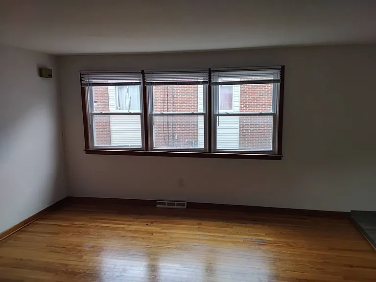138 Polk Street — Photo 18