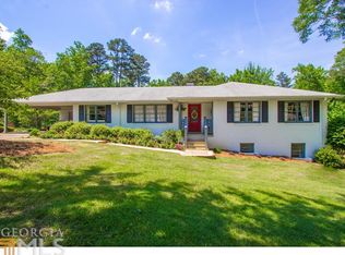 747 Riverhill Dr, Athens, GA 30606