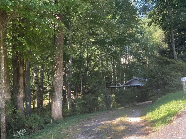 123 Quarry Rd, Andrews, NC 28901