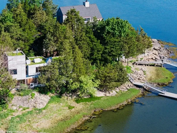 45 Lufkin Point Rd, Essex, MA 01929