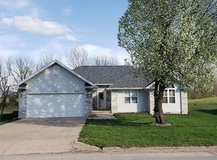 2008 Carolyn St, Pleasant Hope, MO 65725