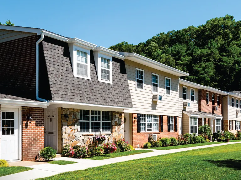 Norwich Gate Garden Apartments — Photo 16