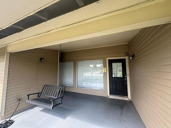 4th image of 83 Gretna Blvd