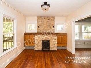 870 Bloomfield Ave, Akron, OH