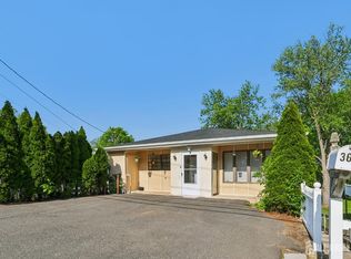 36 Henry St, Edison, NJ 08820