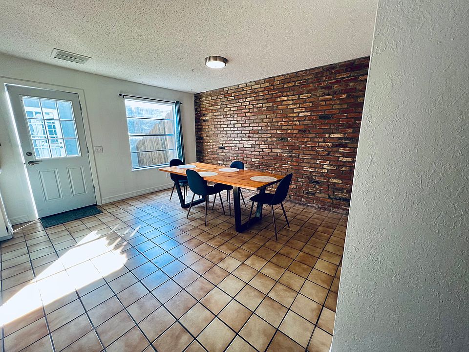 1st image of 3322 Brookhollow Ct