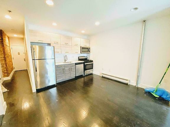 5th image of 55 Brooklyn Ave #10