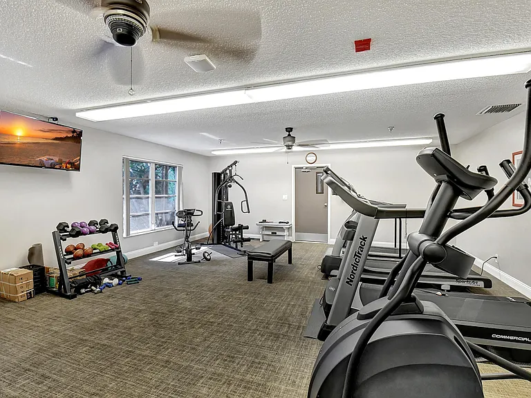8256 Summerbreeze Ln — Photo 41