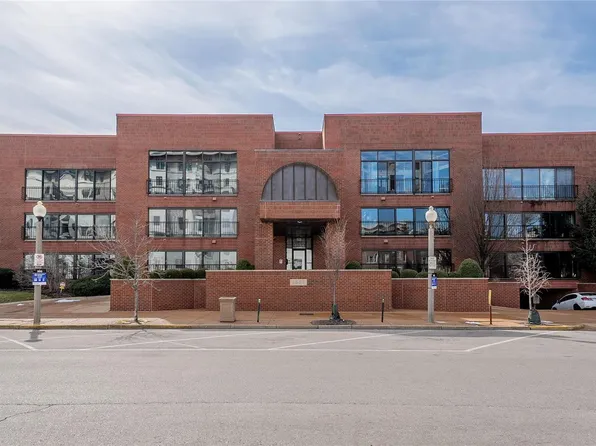 4554 Laclede Ave APT 205, Saint Louis, MO 63108