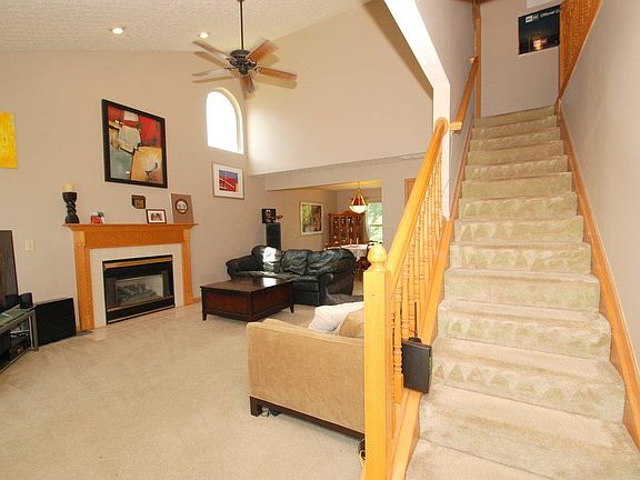 5th image of 7961 Windsome Ct