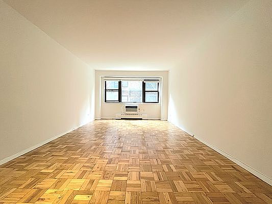 1st image of 320 E 54th St APT 2A