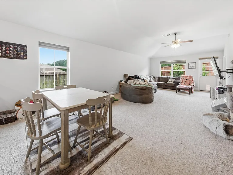 490 Terra Vista Cir — Photo 7