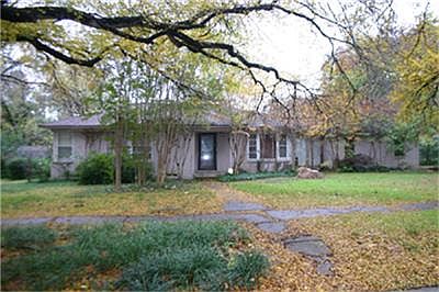 1st image of 9893 Mixon Dr