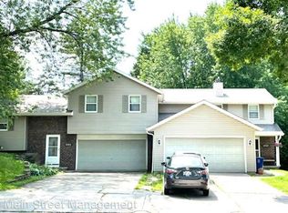 1000 Green Ridge Dr, Green Bay, WI 54313