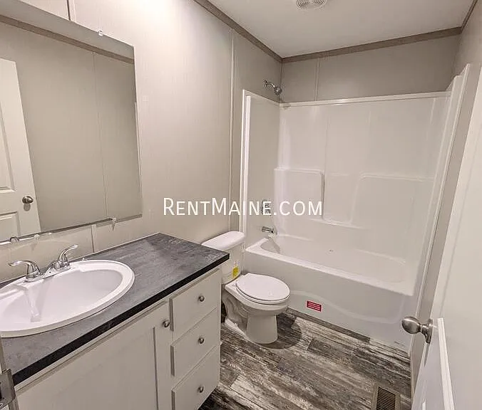 438 Finson Rd #17 — Photo 6