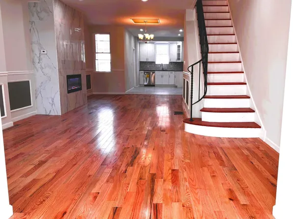 1519 W Chew St, Philadelphia, PA 19141