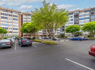 1100 Saint Charles Pl APT 408, Pembroke Pines, FL 33026