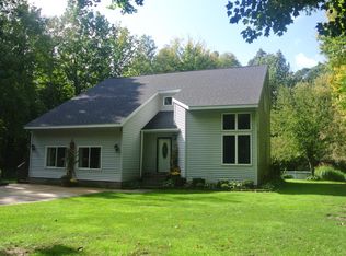 4877 Cooley Rd, Fruitport, MI 49415