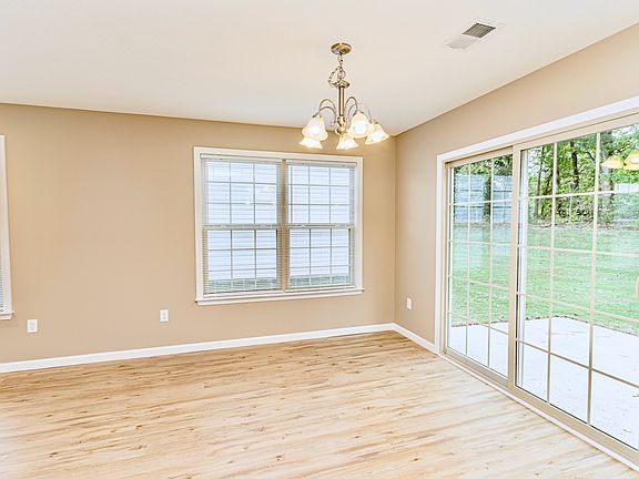 5th image of 104 Lockeland Park Dr