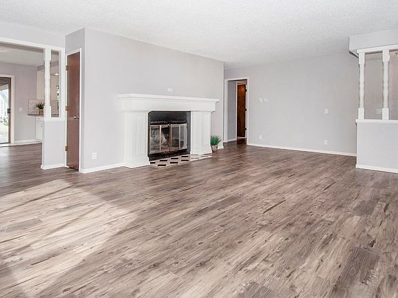 3rd image of 2106 NW Parker Ave