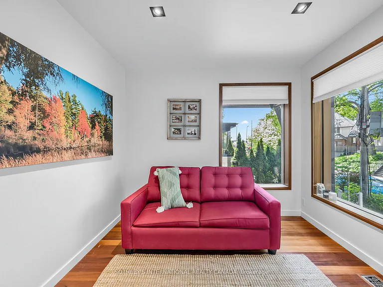 30 Regal Rd — Photo 11