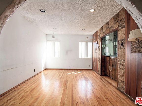 5th image of 4050 Rosabell St