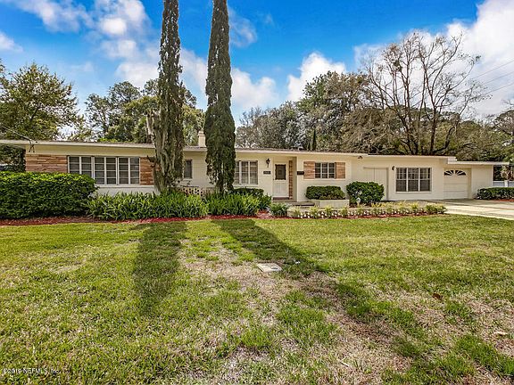 3rd image of 6006 Robbins Cir N