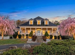 165 Century Ct, Wytheville, VA 24382