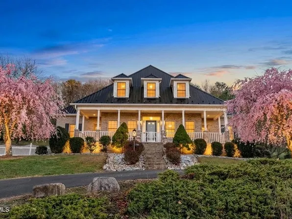 165 Century Ct, Wytheville, VA 24382