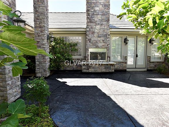 2nd image of 4470 N Grand Canyon Dr