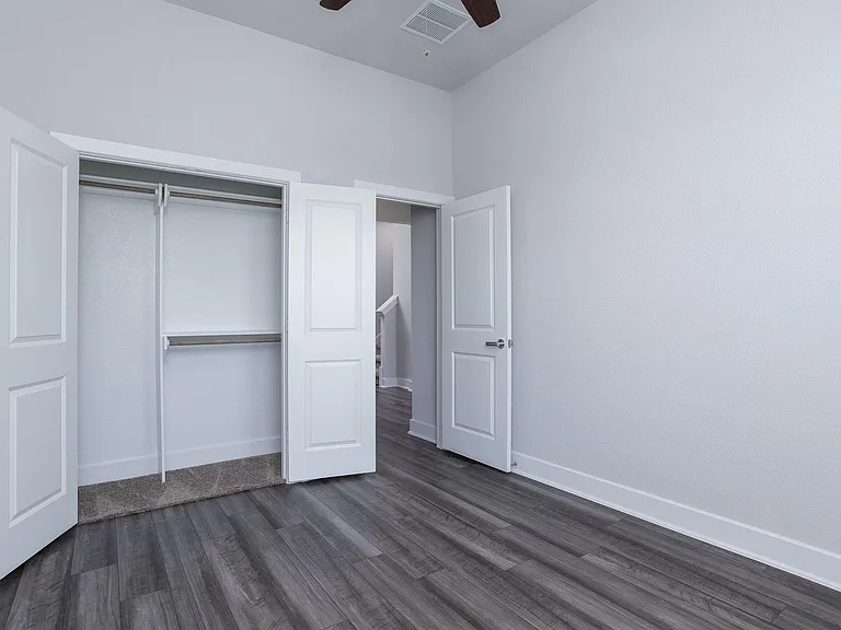 7603 Coral Lake Dr — Photo 23