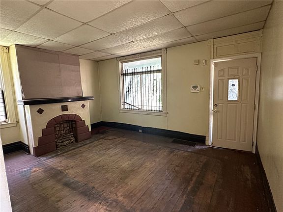 4th image of 1302 Coal St