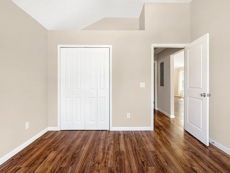 231 Majorca Rd — Photo 12
