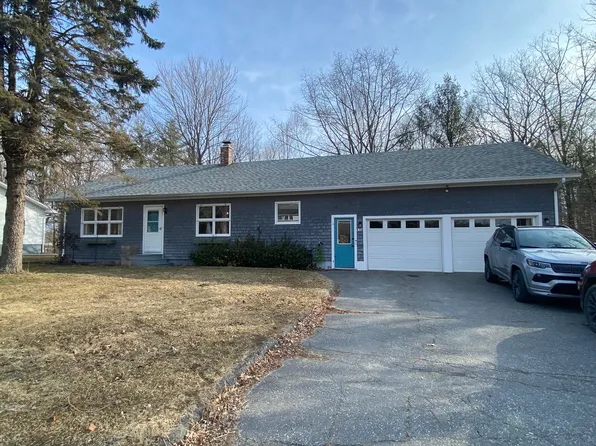 307 Hartland Avenue, Pittsfield, ME 04967