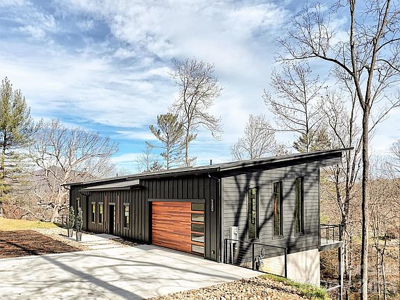 4th image of 130 Midway Crossing Dr