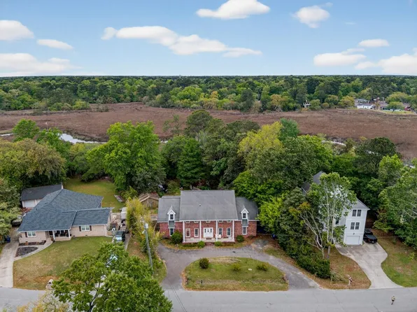 2042 Marshland Dr, Charleston, SC 29414