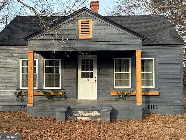 1st image of 221 N Forest Ave
