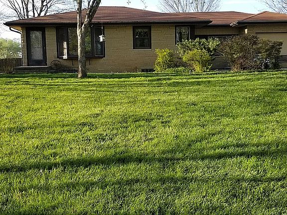 2nd image of 12200 N 112th St