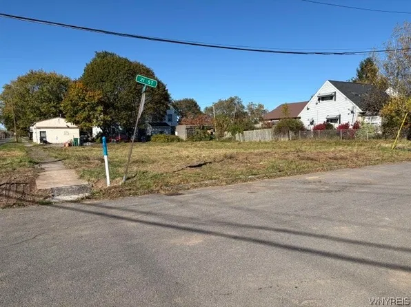 2702 21st St Lot 11, Niagara Falls, NY 14305