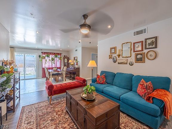 3rd image of 1520 Lava Cir