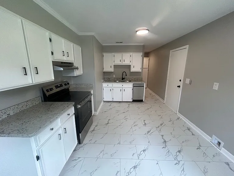 210 Cabin Creek Blvd — Photo 7