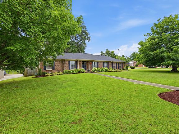 2nd image of 717 Harpeth Bend Dr
