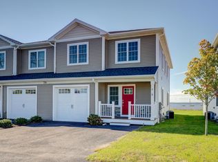314B Chases Ln, Middletown, RI 02842