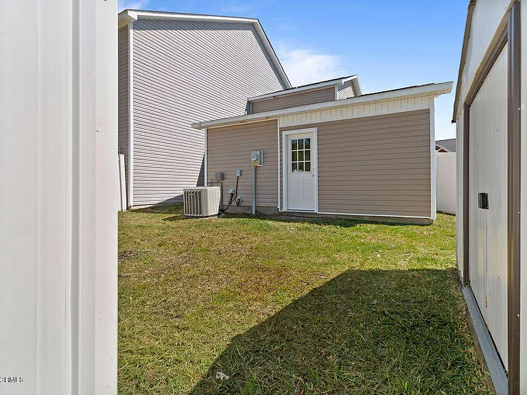 306 Cedar Island Trl — Photo 25